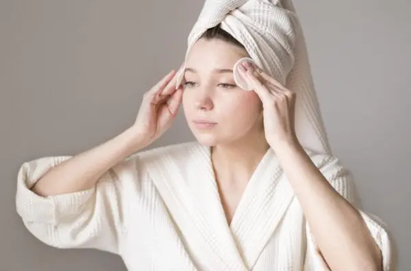 Яка дія сечовини на шкіру обличчя? - MyIDi