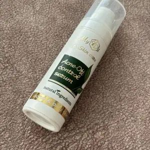 Photo from a customer review of Протизапальна сироватка для обличчя Acne-Off control serum, 30 мл