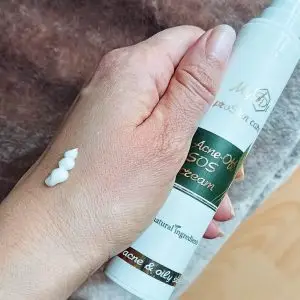 Фото из отзыва покупателя о Противовоспалительный крем для лица для проблемной кожи Acne-Off SOS cream, 50 мл