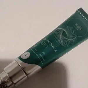 Фото з відгука покупця про Омолоджуючий флюїд навколо очей з 5 пептидами & вітамінами LIFTING POWER eye fluid, 15 мл