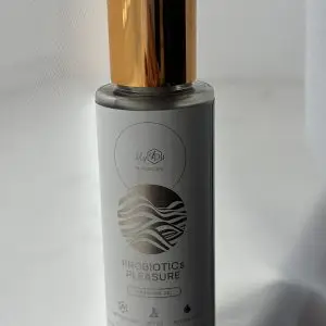 Photo from a customer review of Очищувальний гель з пробіотиками PROBIOTICs PLEASURE сleansing gel, 100 мл