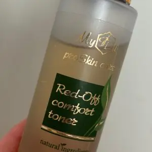 Photo from a customer review of Заспокійливий тонер чутливої шкіри обличчя Red-Off comfort toner, 100 мл